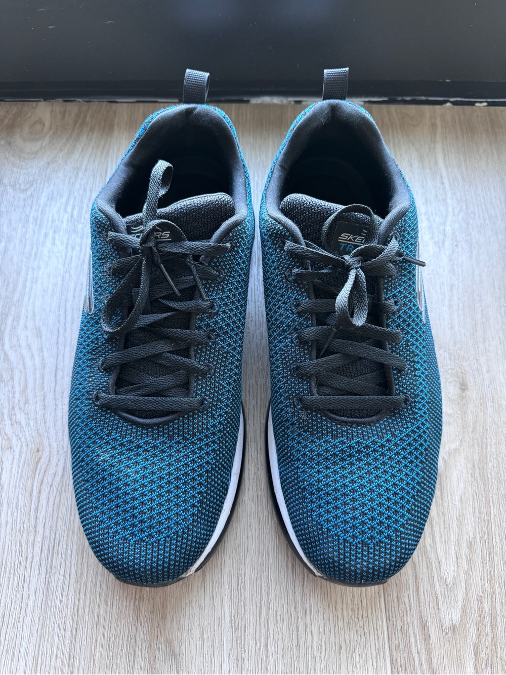 Skechers Men's Blue Knit Lace-Up Sneakers with Black Accents